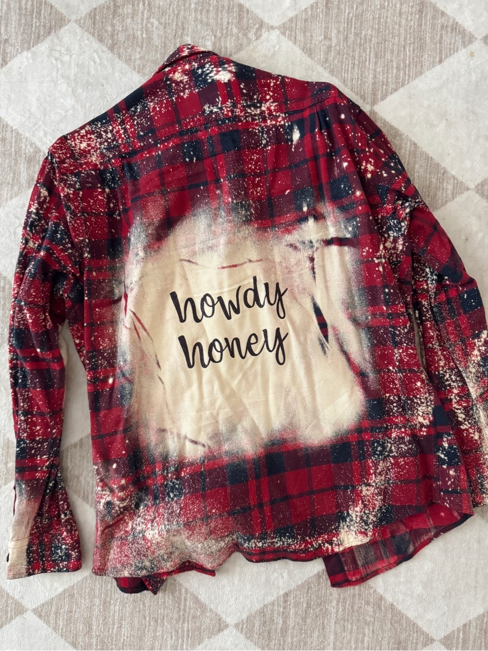 Red Plaid 'Howdy Honey' Accent Flannel Shirt